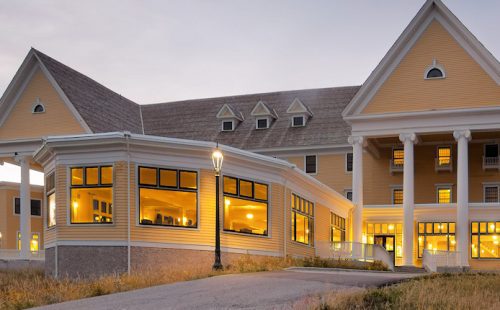 Lake Hotel